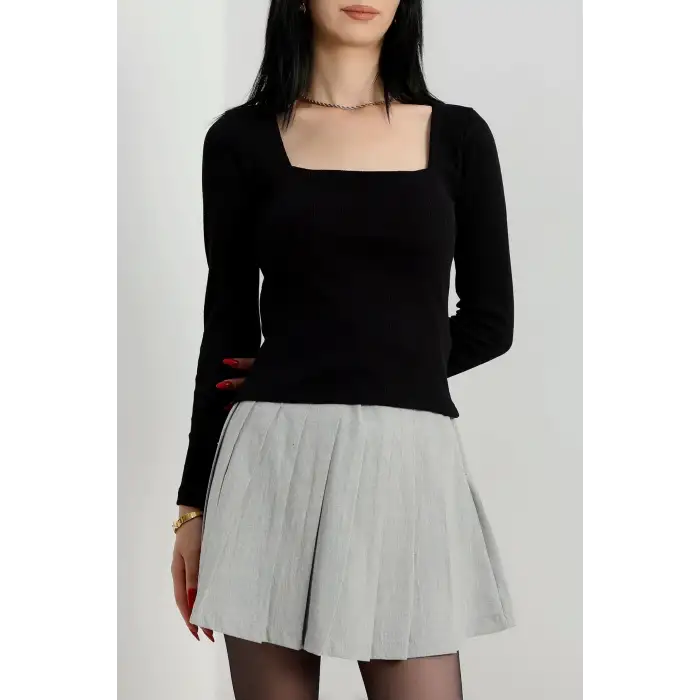 Çerçeve yaka kaşkorse bluz siyah