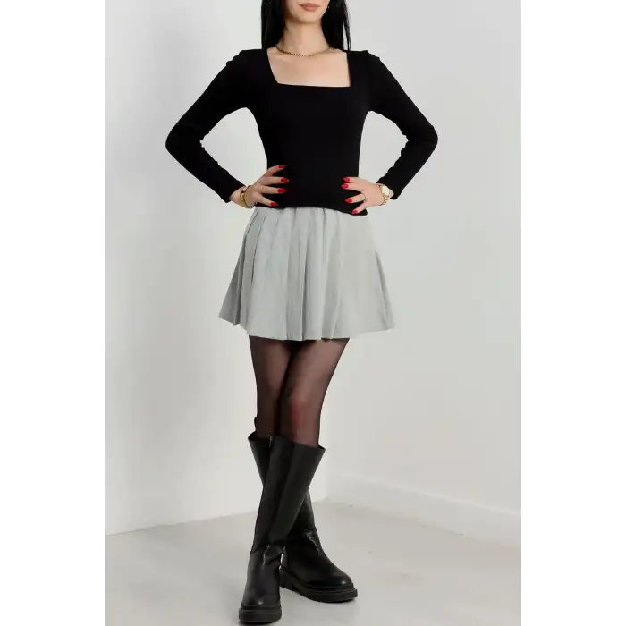 Çerçeve yaka kaşkorse bluz siyah