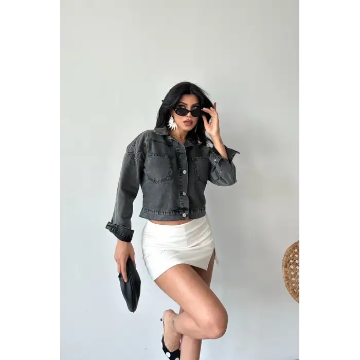 Çift cepli kol katlamalı süper taş enzim yıkama crop kot ceket füme d2000