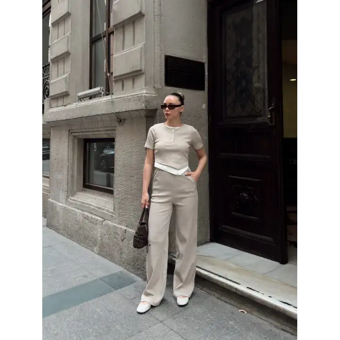 Düğme yakalı bej alt üst takım s3943