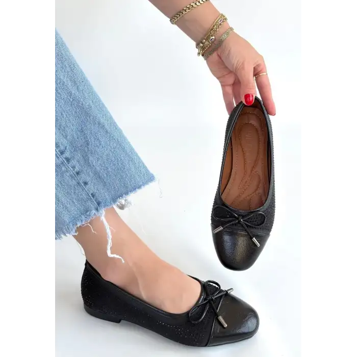 Etya Siyah Cilt Babet Ayakkabı