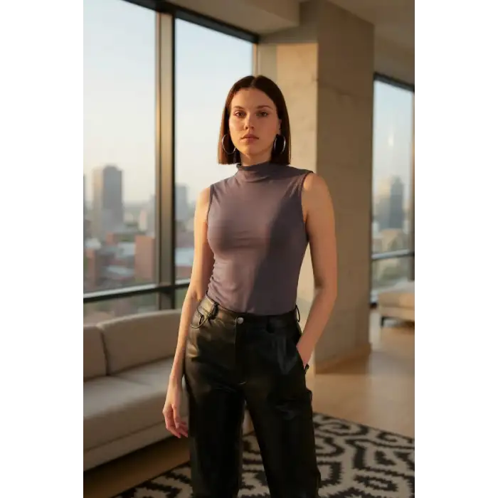 Kadın Antrasit Gri Kolsuz Balıkçı Yaka Basic Bluz