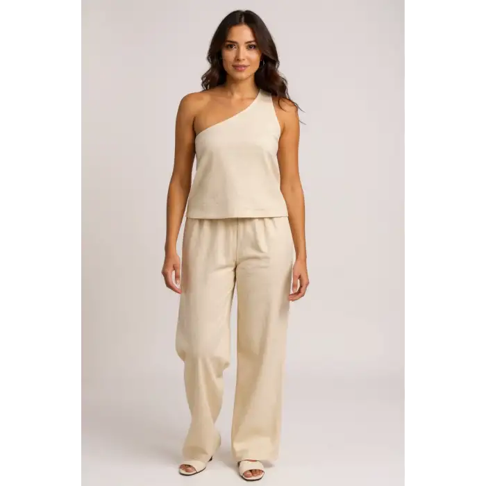 Kadın Beyaz Tek Omuzlu Şık Bluz & Geniş Paça Pantolon İkili Takım