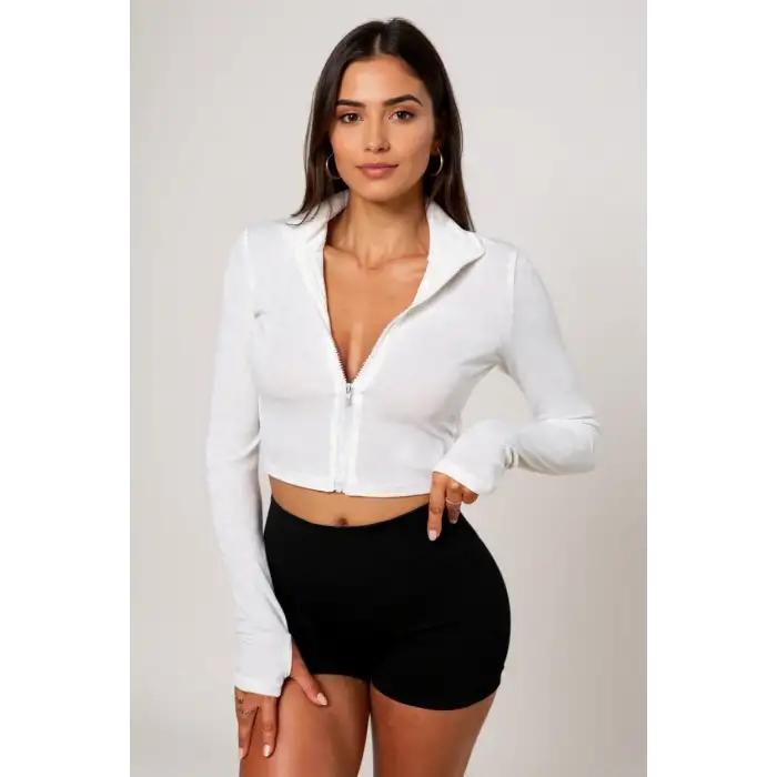 Kadın Beyaz Uzun Kol Fermuarlı Parmak Geçme Detaylı Dik Yaka Crop Top Bluz