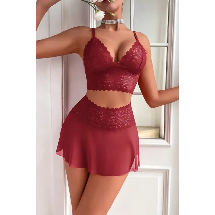 Kadın Bordo Dantel ve Tül Detaylı Etekli Şık Gecelik Takımı – Modern, Konforlu