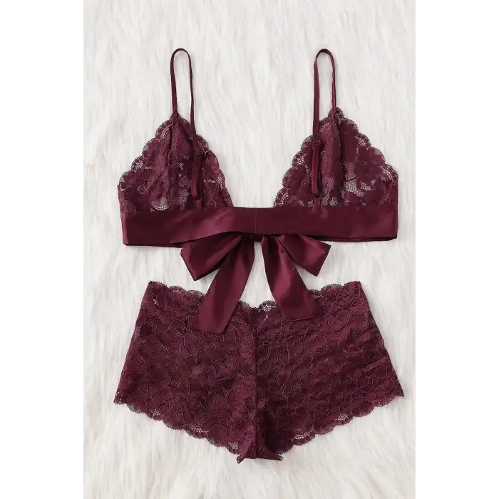 Kadın Bordo Dantelli & Kurdelalı Sütyen Külot Takımı – Modern, Konforlu ve Günlük Kombinlere Uygun