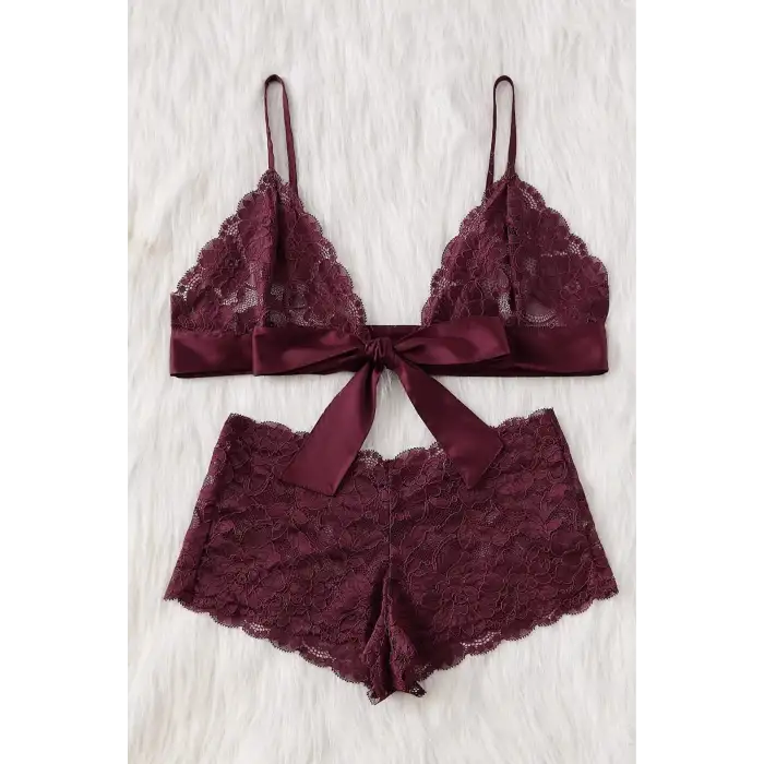 Kadın Bordo Dantelli & Kurdelalı Sütyen Külot Takımı – Modern, Konforlu ve Günlük Kombinlere Uygun