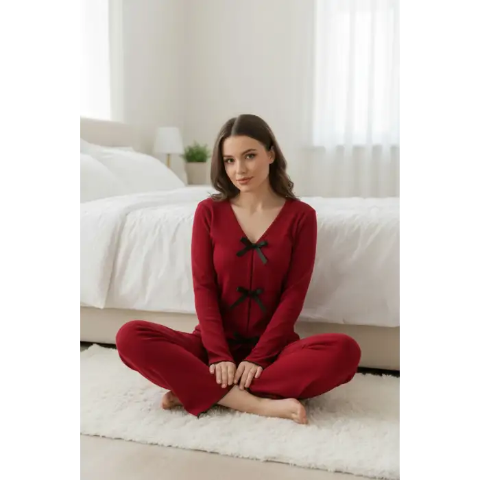 Kadın Bordo Fiyonklu İç Çamaşırı ve Uzun Kollu V Yaka Pijama Takımı 4lü Set