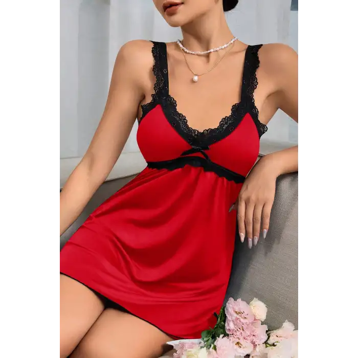 Kadın Kırmızı Dantel Asılı Fiyonk Detaylı Gecelik Takımı – Modern, Konforlu ve Günlük Kombinlere Uygun