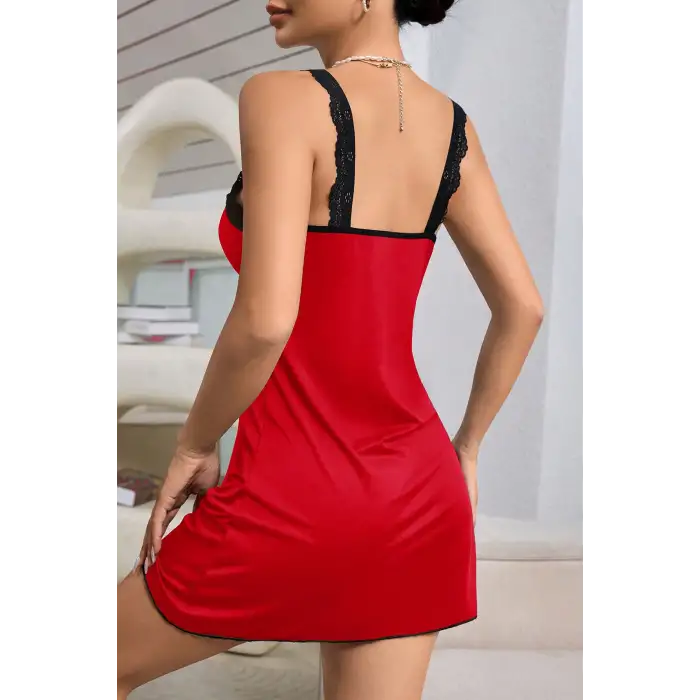 Kadın Kırmızı Dantel Asılı Fiyonk Detaylı Gecelik Takımı – Modern, Konforlu ve Günlük Kombinlere Uygun