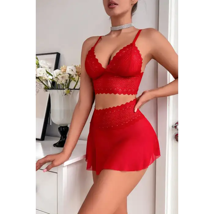 Kadın Kırmızı Dantel ve Tül Detaylı Etekli Şık Gecelik Takımı – Modern, Konforlu