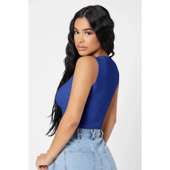 Kadın Lacivert Kare Yaka Crop Top Bluz – Şık, Rahat ve Kolay Kombinlenebilir