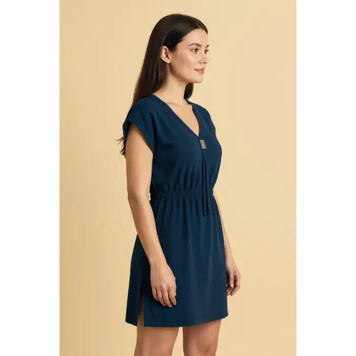 Kadın Lacivert Yanları Yırtmaçlı Tokalı V Yaka Mini Plaj Elbisesi