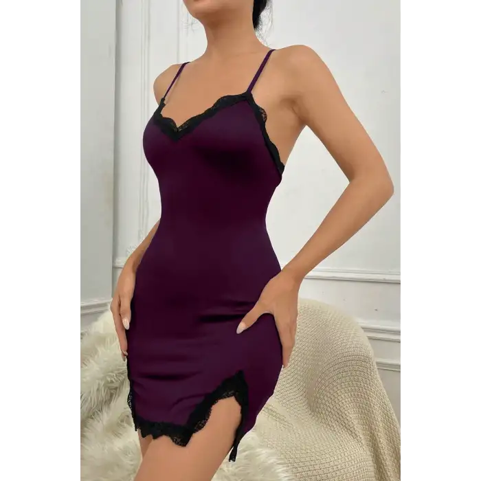 Kadın Mor Göğsü ve Bacakları Dantelli Yırtmaçlı Şık Gecelik – Modern ve Şık Tasarım