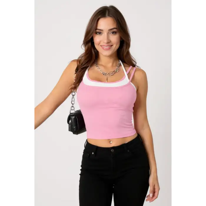 Kadın Pembe Beyaz Çift Renk Çapraz Askılı Crop Top Bluz – Şık, Rahat ve Kolay Kombinlenebilir