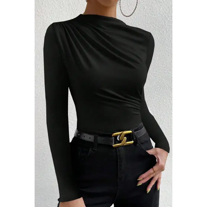 Kadın Siyah Belden ve Boyundan Büzgü Detaylı Uzun Kollu Bluz