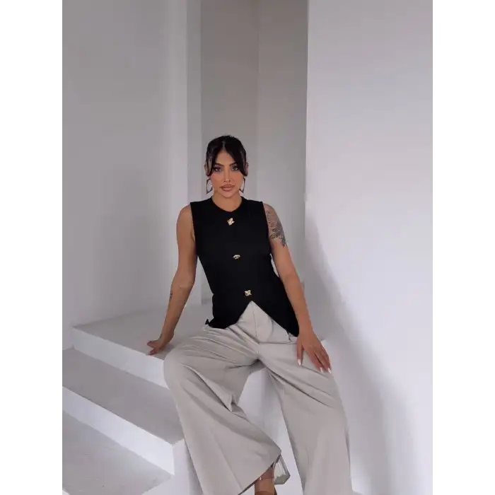 Kadın siyah bisiklet yaka gold düğmeli ottoman bluz s2310