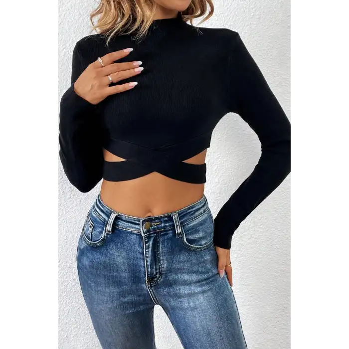 Kadın Siyah Çapraz Bel Detaylı Dik Yaka Uzun Kol Crop Top Bluz – Şık, Rahat ve Kolay Kombinlenebilir