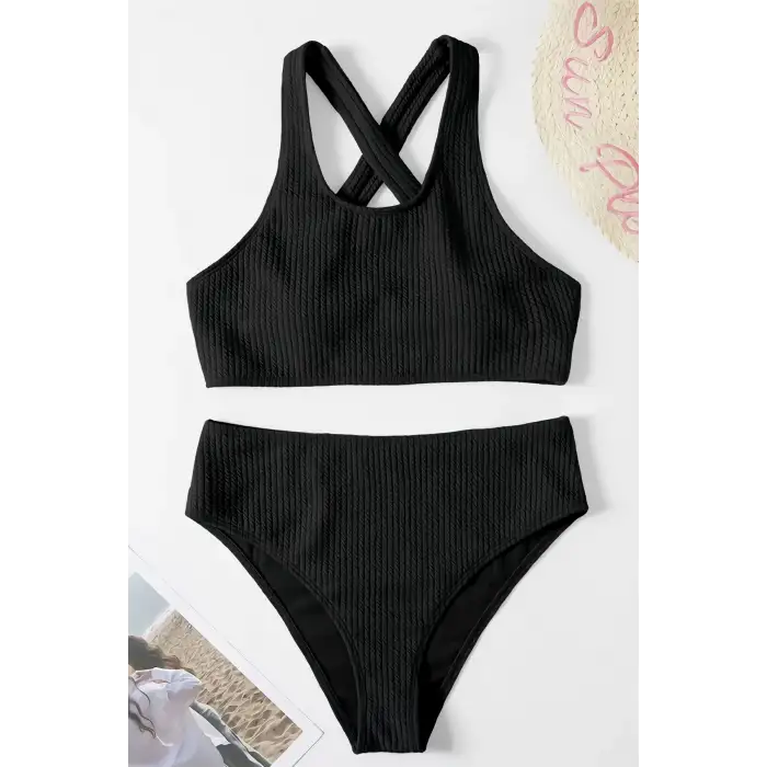 Kadın Siyah Çapraz Sırt Detaylı Iç Çamaşır Takımı – Modern, Konforlu ve Günlük Kombinlere Uygun