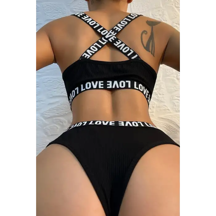 Kadın Siyah Çapraz Sırt Ve Love Yazı Detaylı Iç Çamaşır Takımı – Modern, Konforlu