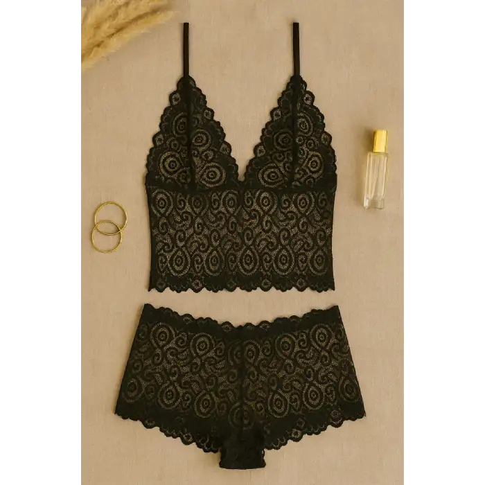 Kadın Siyah Dantel Bralet Şort Takımı – Şık, Zarif ve Feminen İç Giyim
