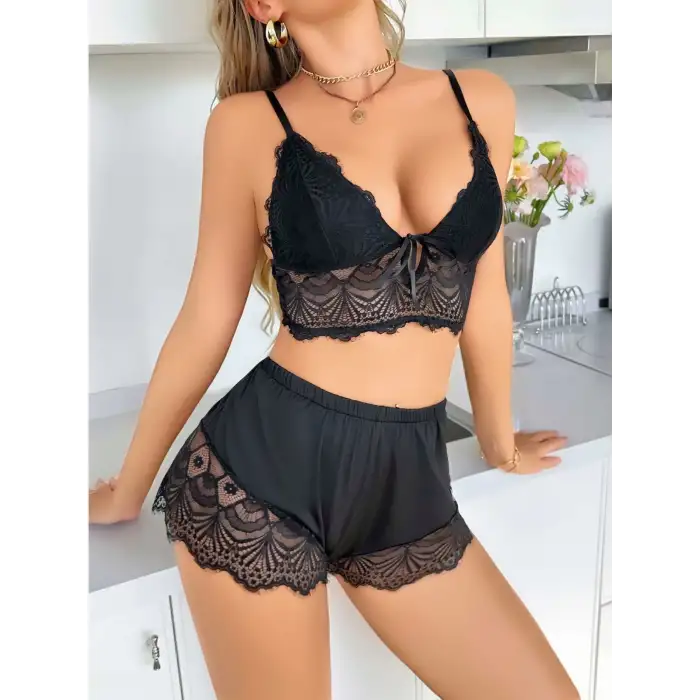 Kadın Siyah Dantel Detaylı Şortlu Pijama Takımı 5054