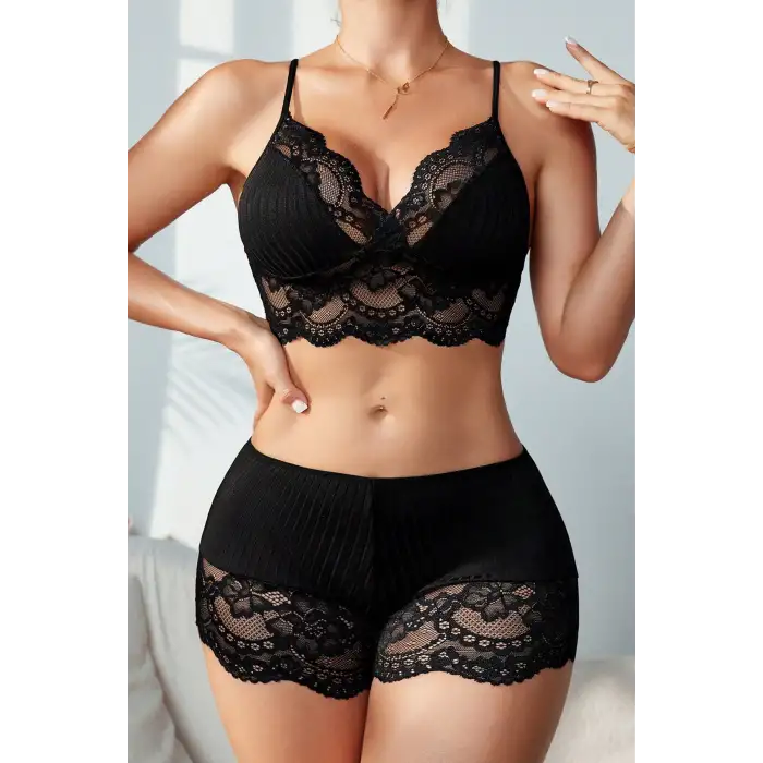 Kadın Siyah Kaşkorse ve Dantel Detaylı Şortlu Gecelik Takım