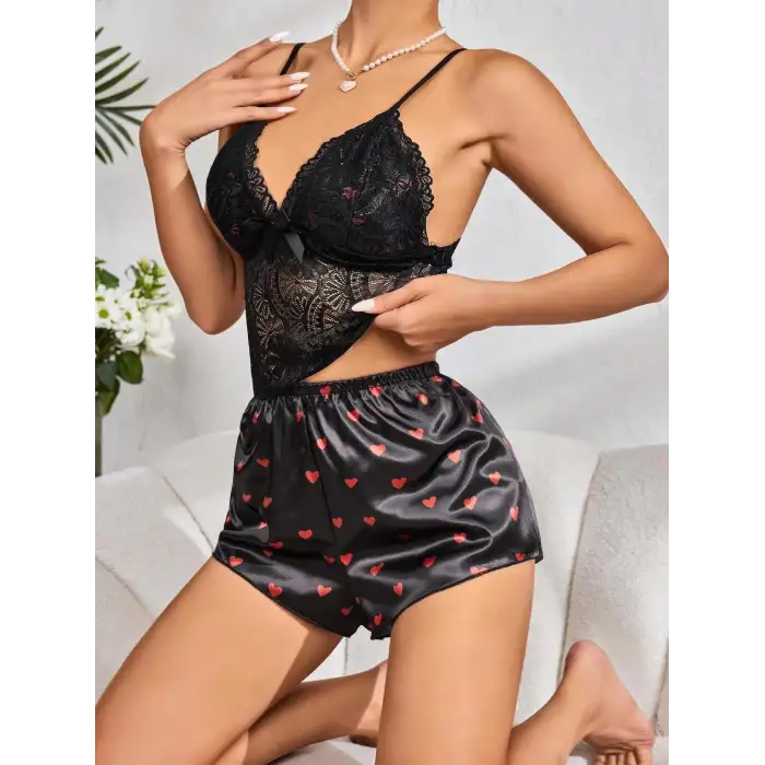 Kadın Siyah Kırmızı Kalp Desenli Saten Şort Pijama Takımı 2232