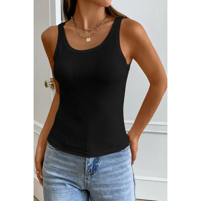 Kadın Siyah Kolsuz Kalın Askılı Uzun Crop Top Bluz & Atlet – Şık, Rahat ve Kolay Kombinlenebilir