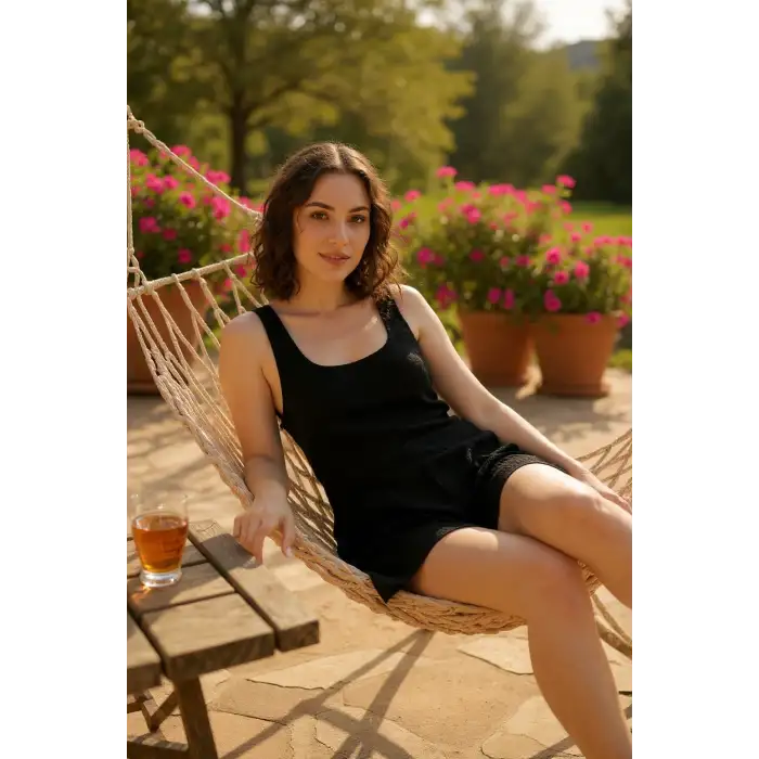 Kadın Siyah Mini Cepli Tulum Plaj Elbisesi – Şık, Rahat ve 4 Mevsim Kullanıma Uygun