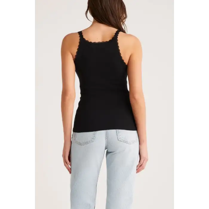 Kadın Siyah Normal Kalıp Dantel Detalı Ince Askılı Oyuk Yaka Atlet – Modern ve Şık Tasarı