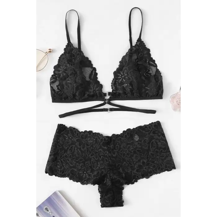 Kadın Siyah Özel Şık Sütyen Külot Takımı – Modern, Konforlu ve Günlük Kombinlere Uygun