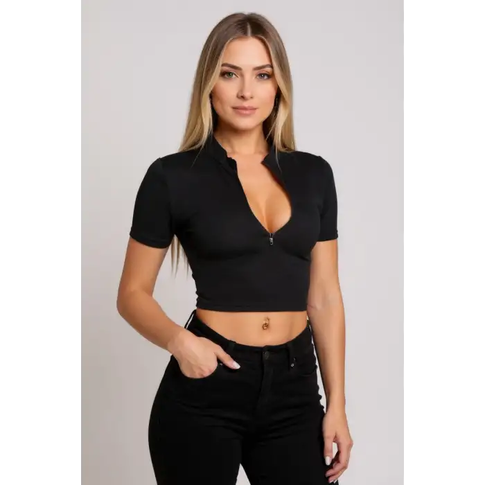 Kadın Siyah Yarım Fermuarlı ve Kısa Kollu Crop Top Bluz