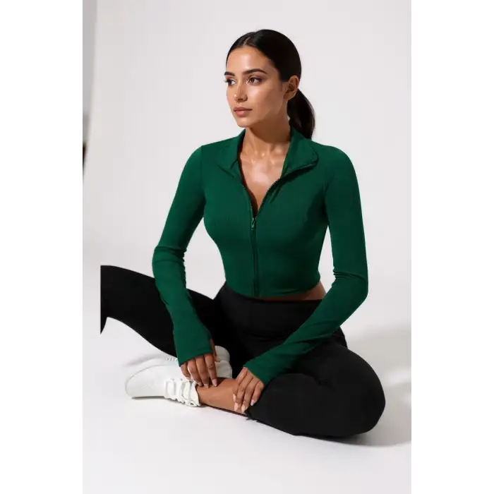 Kadın Yeşil Uzun Kol Fermuarlı Parmak Geçme Detaylı Dik Yaka Crop Top Bluz