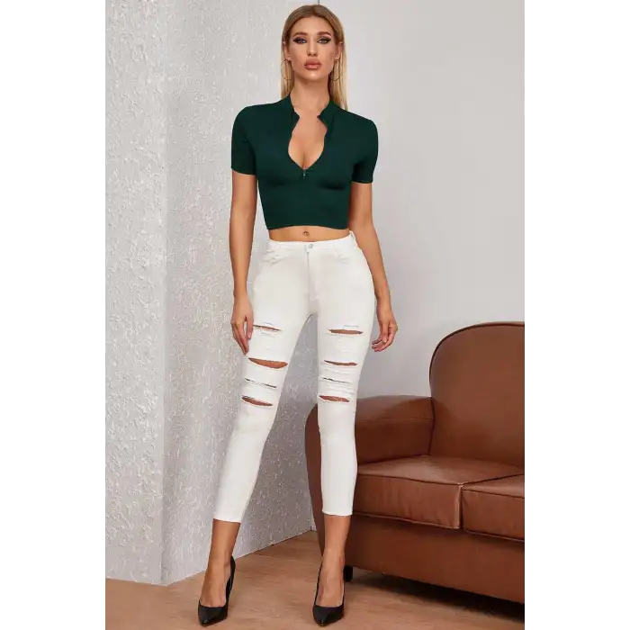 Kadın Yeşil Yarım Fermuarlı ve Kısa Kollu Crop Top Bluz – Şık, Rahat ve Kolay Kombinlenebilir