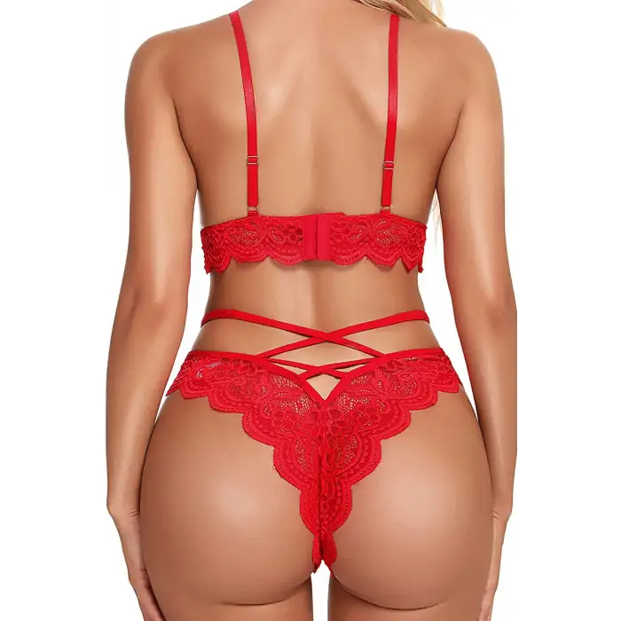 Kırmızı Çapraz Ip Detaylı Şık Sütyen Külot Takım
