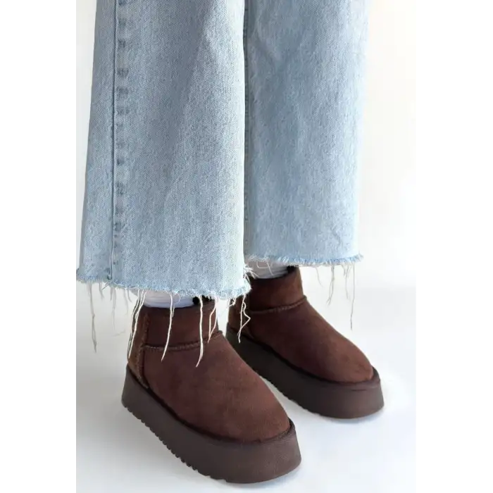 Linne Kahverengi Süet Bot