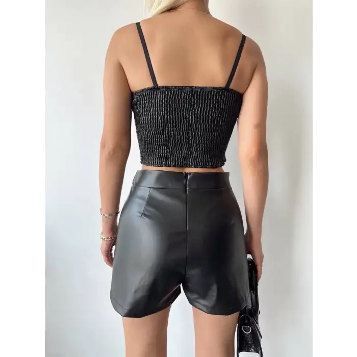 Tokalı deri şort siyah s24444