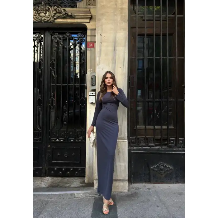 Uzun kollu uzun elbise