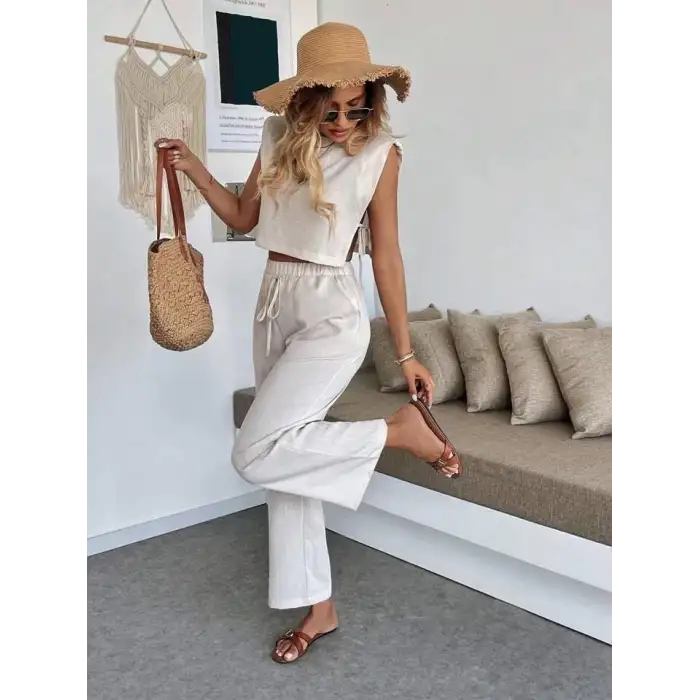 Yan bağlama detaylı pantolonlu takım bej