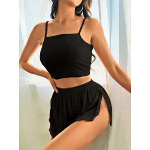 Kadın Siyah Yandan Yırtmaçlı Askılı Şortlu Pijama Takım 5041