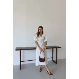 Kısa kollu müslin elbise beyaz pt