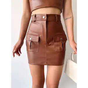 Önden iki cepli deri etek kahve h240040