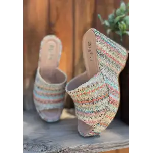 Tlay Kilim Desenli Dolgu Topuk Terlik