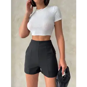 Yüksek bel parçalı double kumaş şort s25312