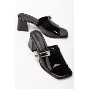 Ziva Siyah Rugan Topuklu Terlik