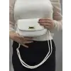 Beyaz cilt jessi çanta