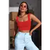 Kadın Kırmızı Kalın Askılı Crop Top Büstiyer – Modern ve Şık Tasarım