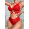Kadın Kırmızı Kalp Tokalı Çapraz Lastik Detaylı Dantel İç Çamaşır Takımı – Modern, Konforlu