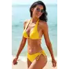 Kadın Sarı Belden, Boyundan Bağlamalı ve Ayarlanabilir Külotlu Üçgen Bikini Mayo Takımı – Modern, Konforlu ve Günlük Kombinlere Uygun